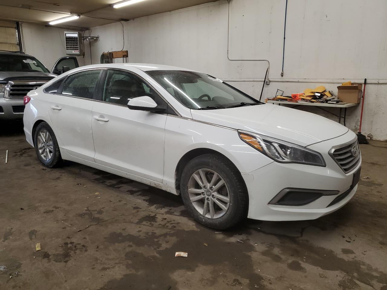 2017 HYUNDAI SONATA SE - Фото 4