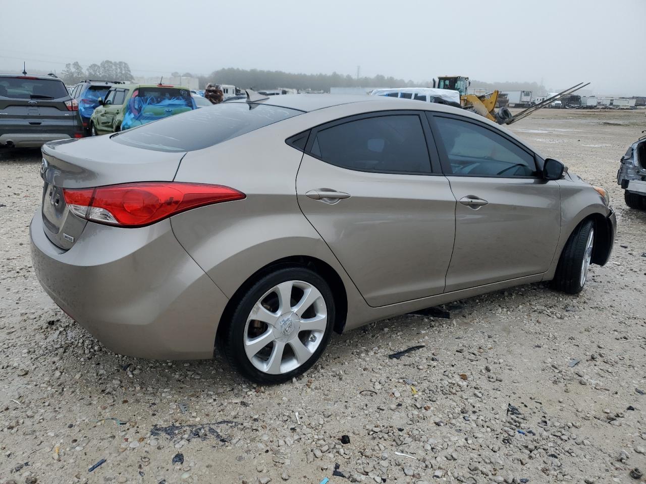 2013 HYUNDAI ELANTRA GL - Image 3