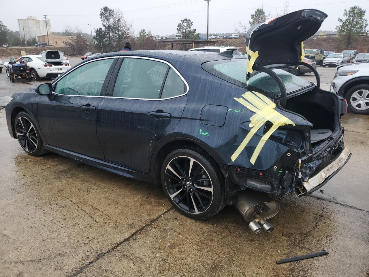 2019 TOYOTA CAMRY XSE - Image 2