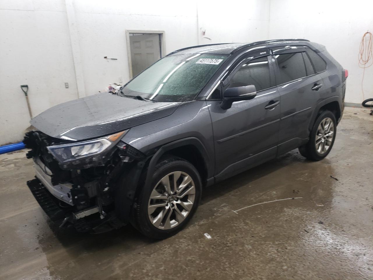 2019 TOYOTA RAV4 XLE P