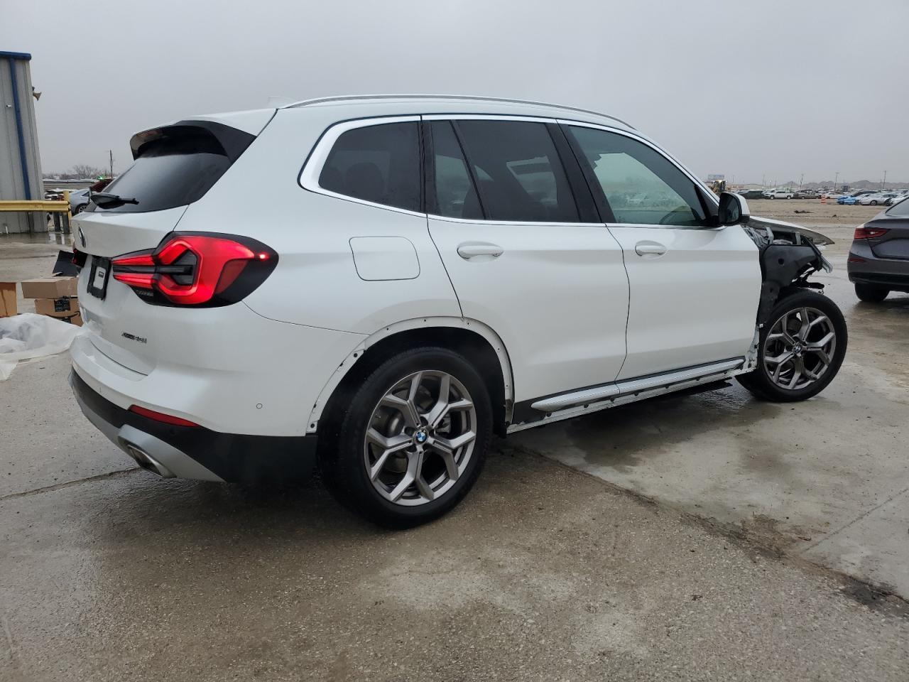 2023 BMW X3 XDRIVE3 - Image 3