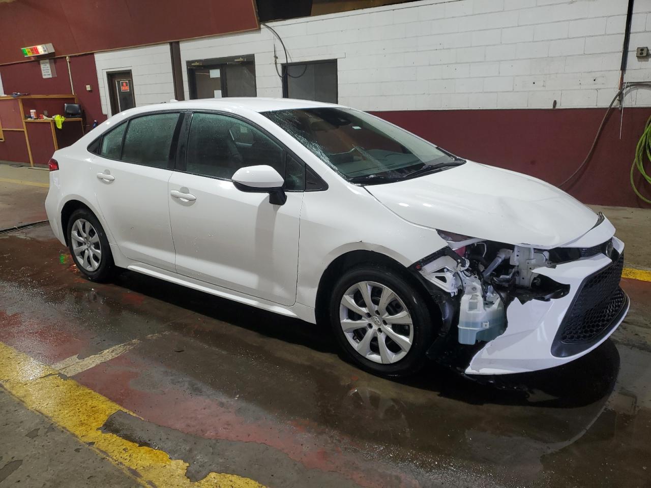 2022 TOYOTA COROLLA LE - Фото 4