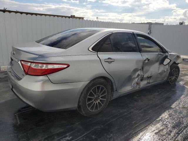 2016 TOYOTA CAMRY LE - Фото 3