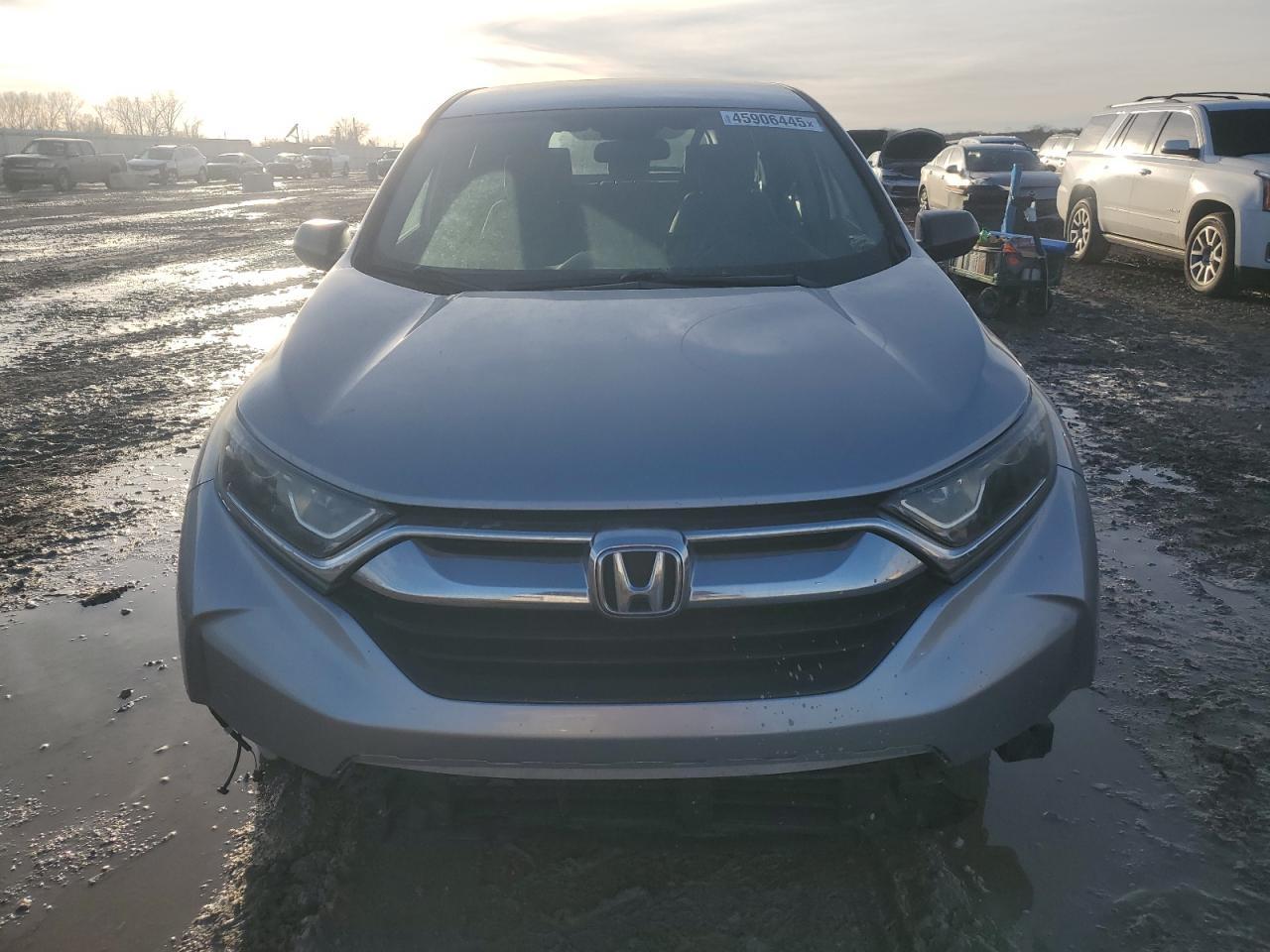 2017 HONDA CR-V LX - Image 5