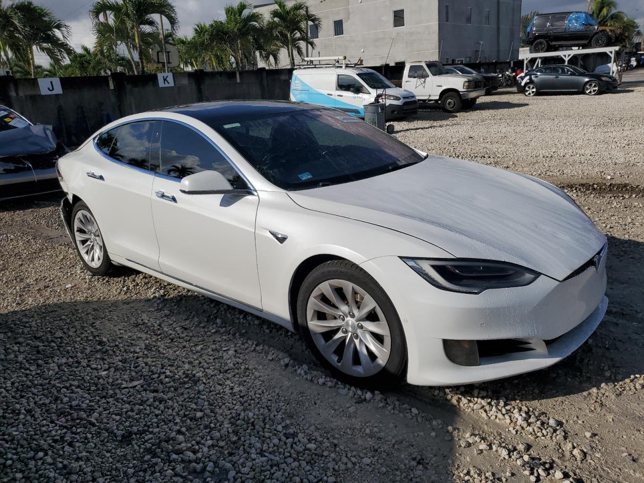 2017 TESLA MODEL S - Фото 4