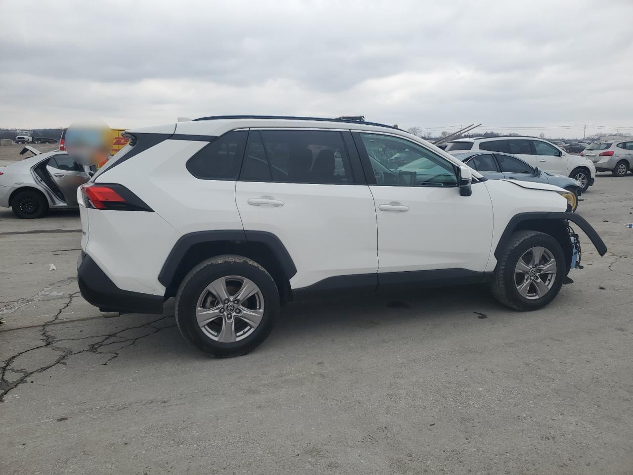 2022 TOYOTA RAV4 XLE - Image 3