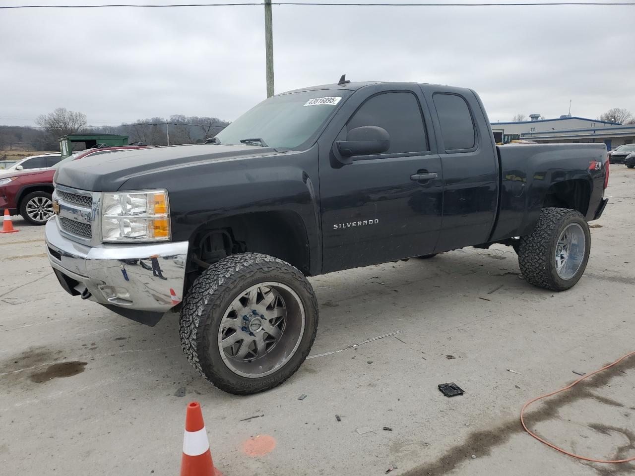 2013 CHEVROLET SILVERADO