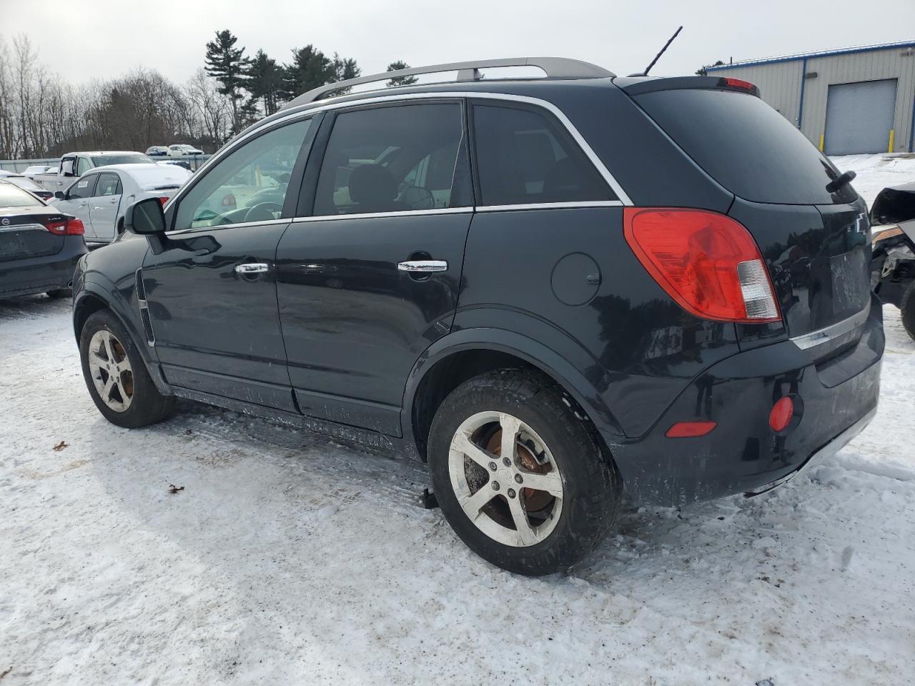 2013 CHEVROLET CAPTIVA LT - Image 2