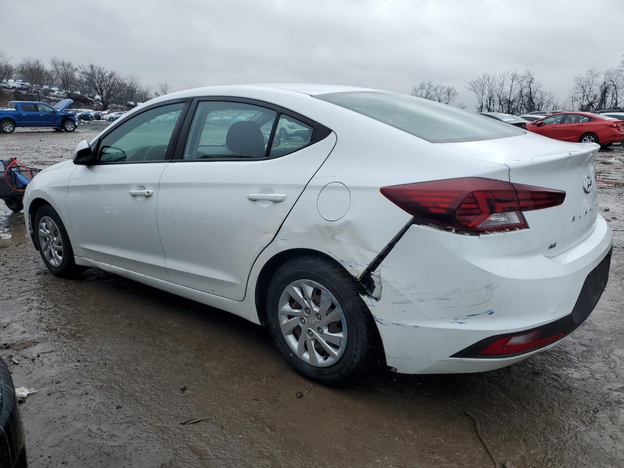 2019 HYUNDAI ELANTRA SE - Image 2