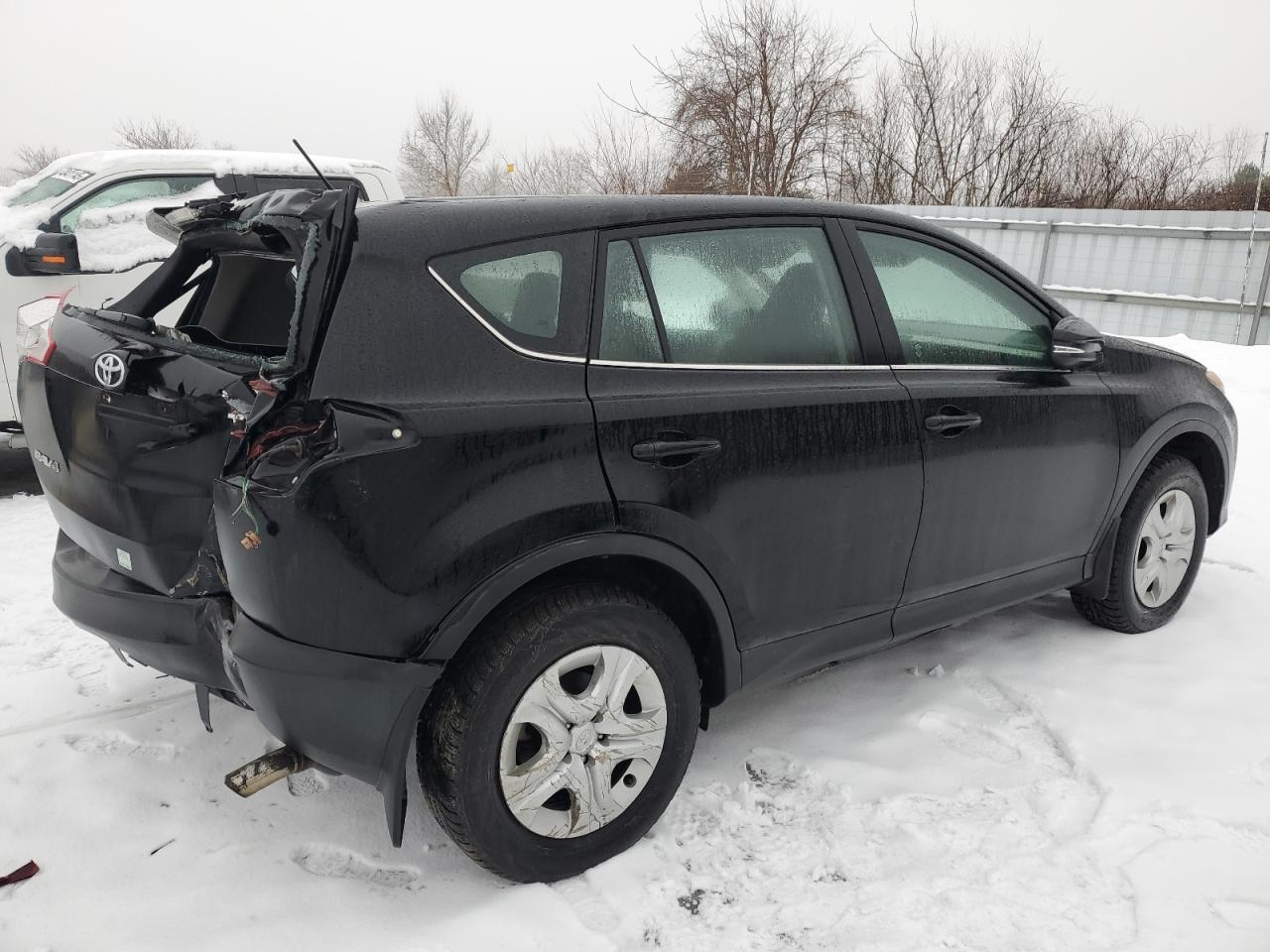 2015 TOYOTA RAV4 LE - Фото 3