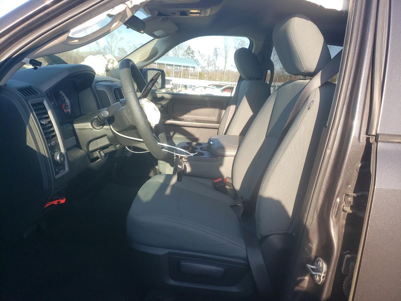 2018 RAM 1500 ST - Image 7