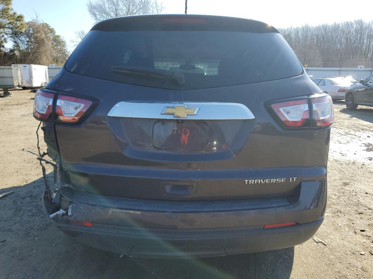 2015 CHEVROLET TRAVERSE L - Фото 6