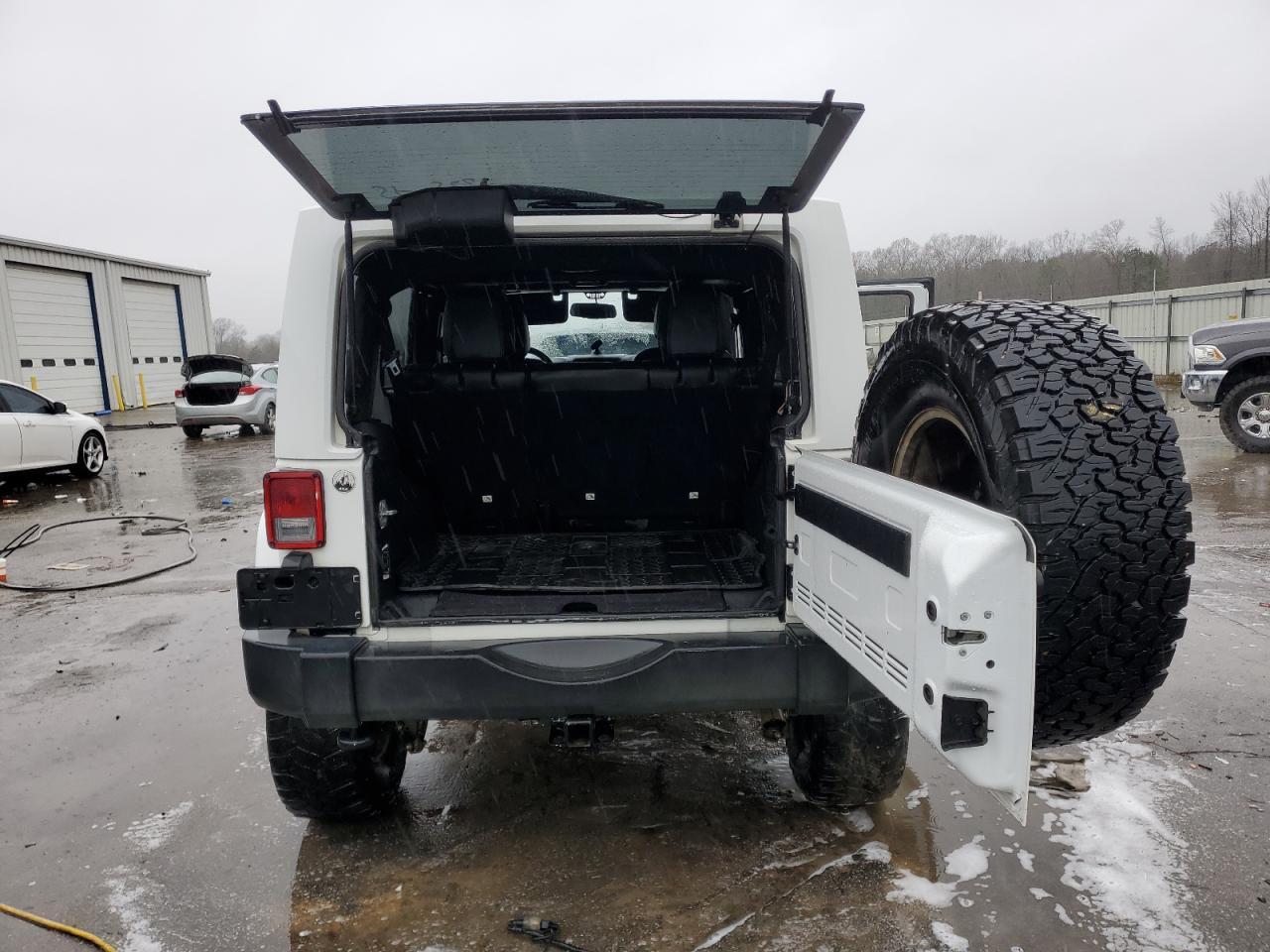 2017 JEEP WRANGLER U - Фото 6