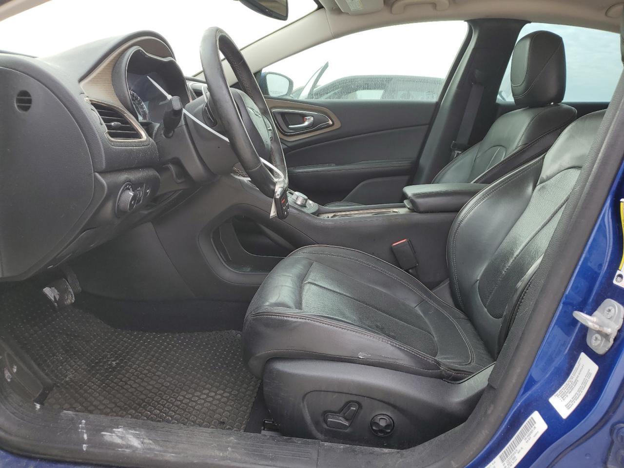 2015 CHRYSLER 200 C - Фото 7