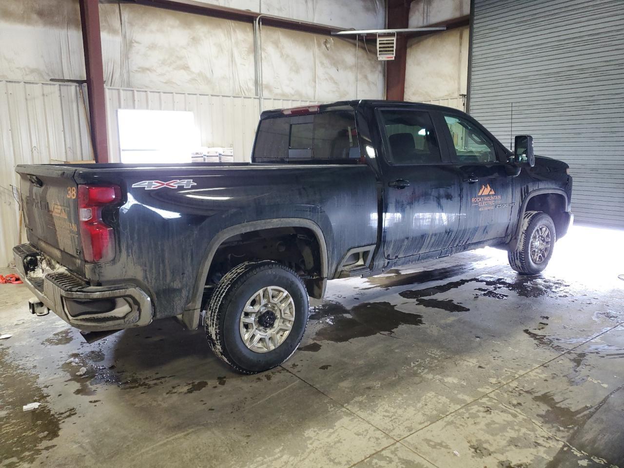 2024 CHEVROLET SILVERADO - Image 3