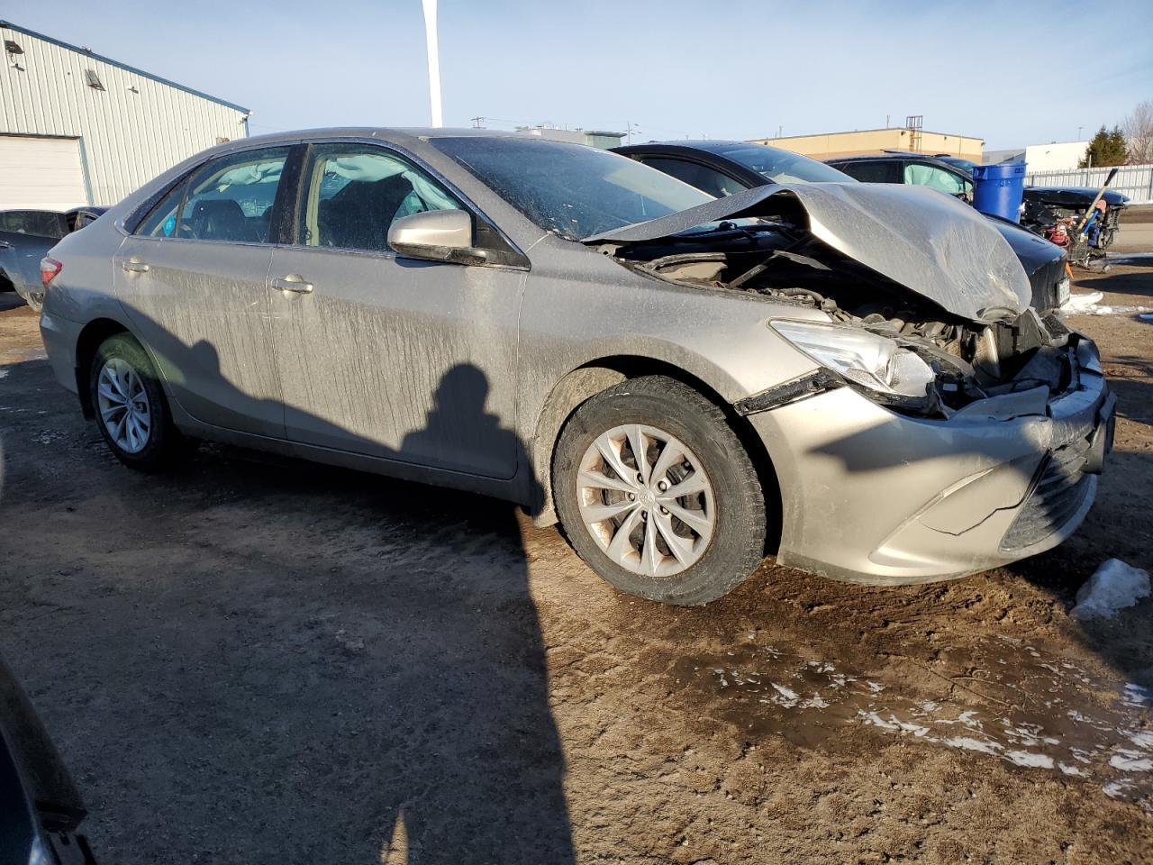 2017 TOYOTA CAMRY LE - Image 4