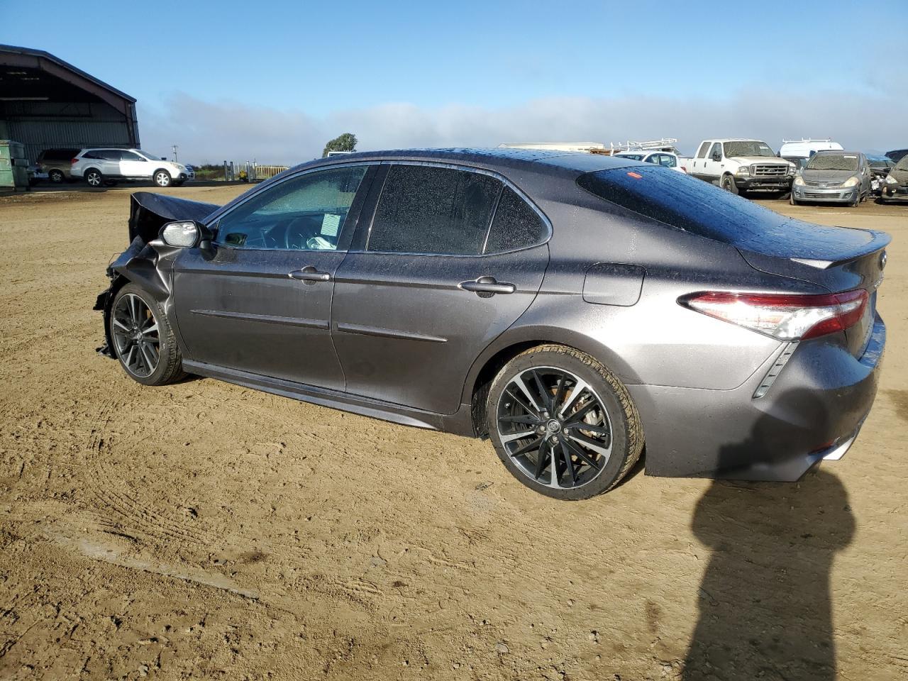2018 TOYOTA CAMRY XSE - Фото 2
