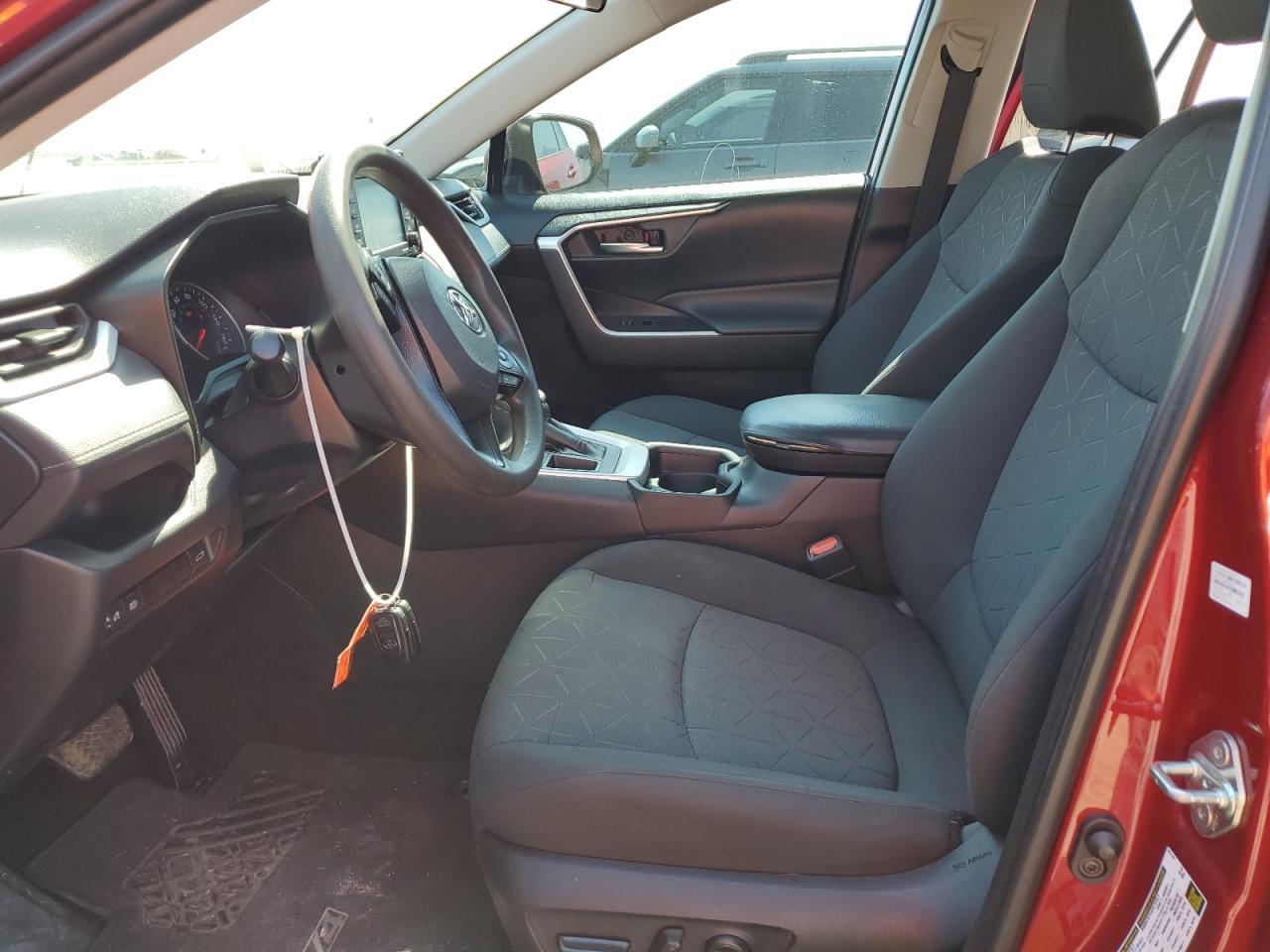 2020 TOYOTA RAV4 XLE - Image 7