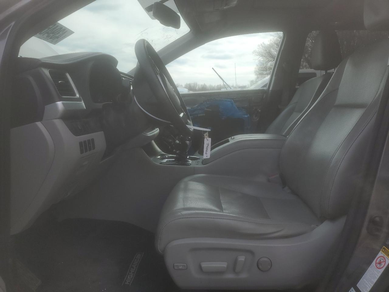 2015 TOYOTA HIGHLANDER - Фото 7