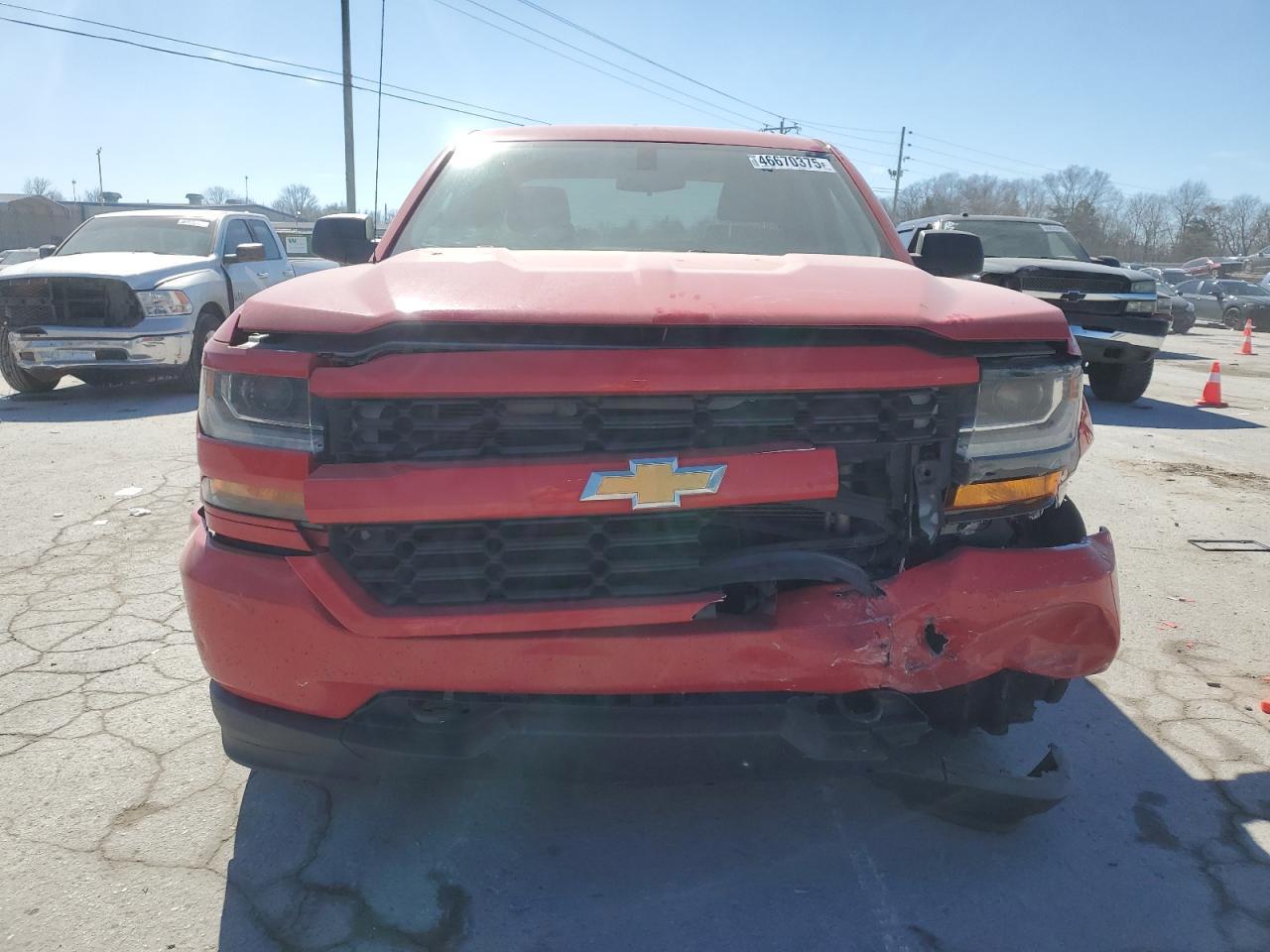 2017 CHEVROLET SILVERADO - Image 5