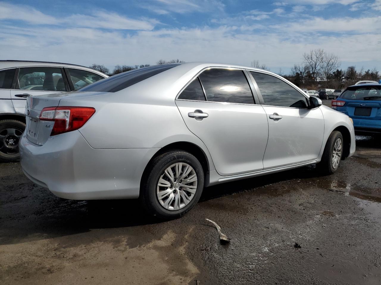 2014 TOYOTA CAMRY L - Image 3