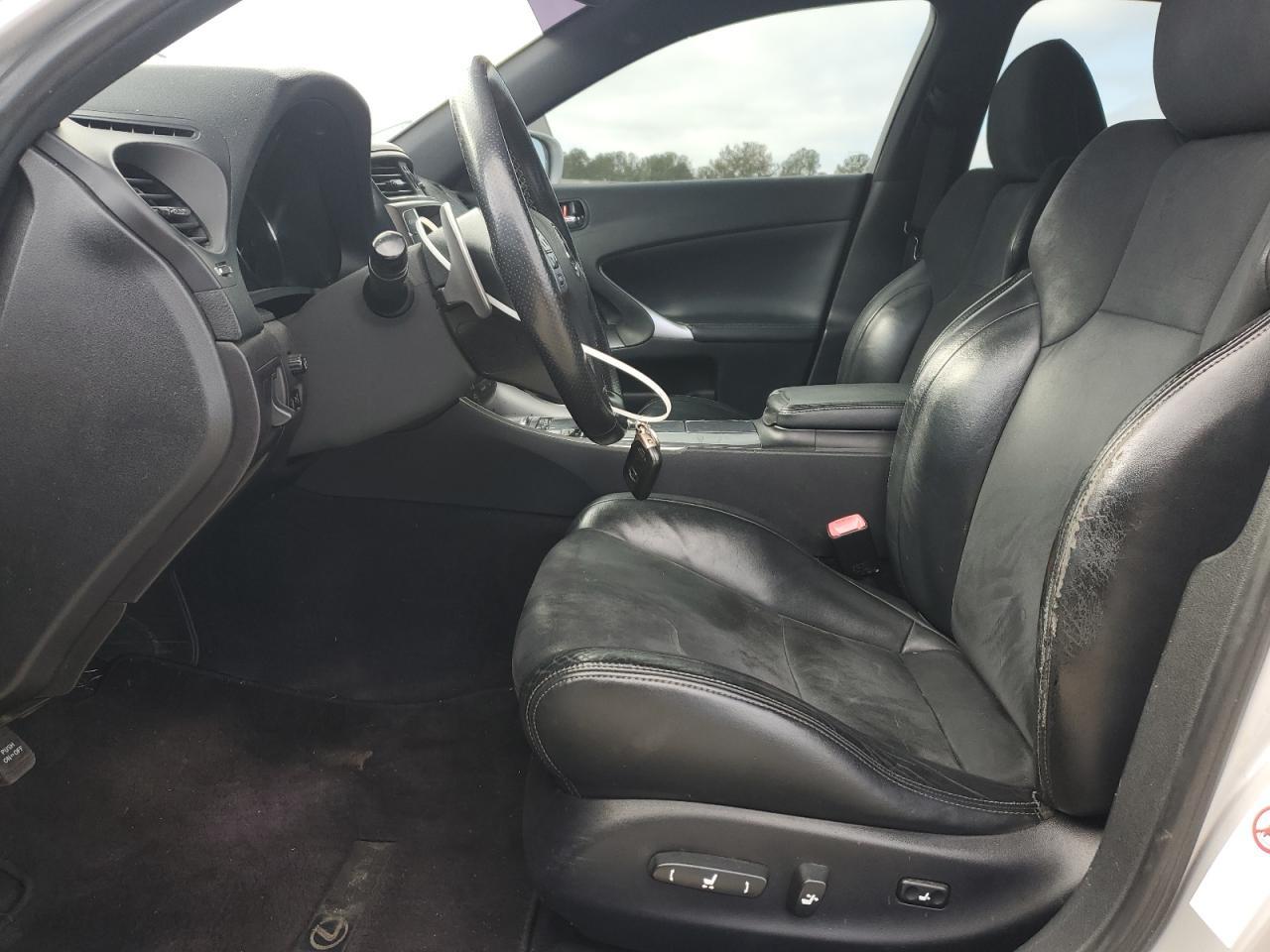 2011 LEXUS IS 250 - Фото 7