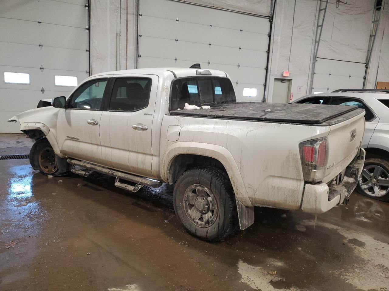 2023 TOYOTA TACOMA DOU - Фото 2
