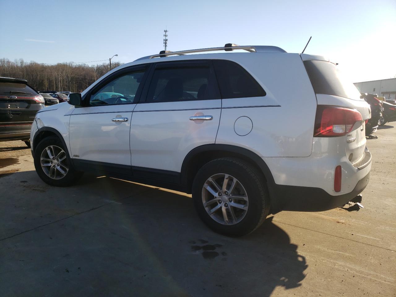 2015 KIA SORENTO LX - Image 2