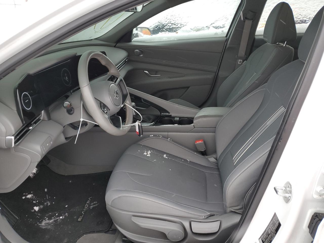 2023 HYUNDAI ELANTRA SE - Image 7