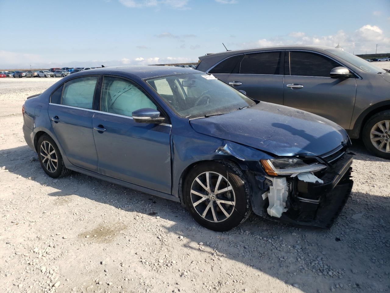2017 VOLKSWAGEN JETTA SE - Image 4