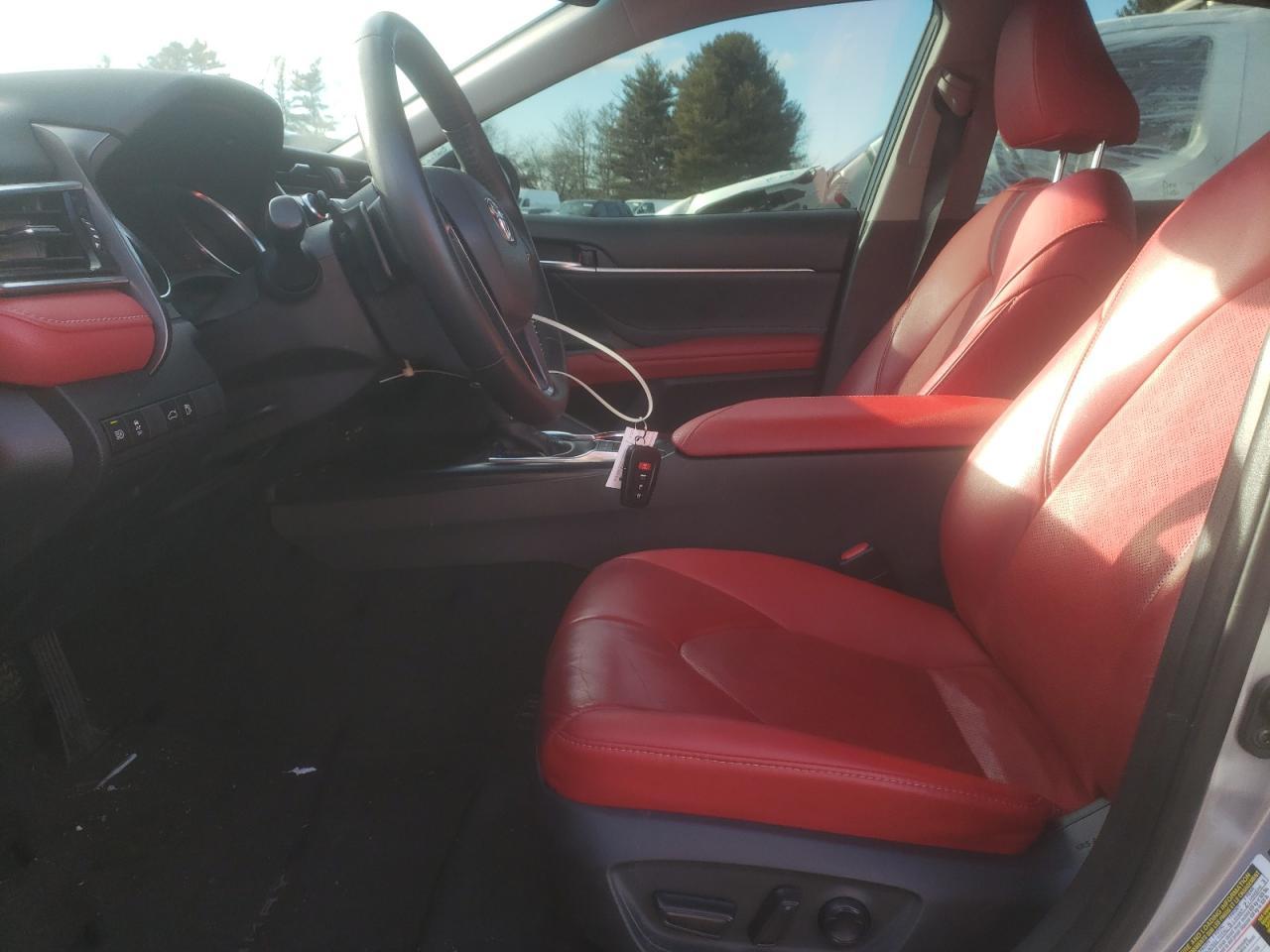 2018 TOYOTA CAMRY XSE - Image 7