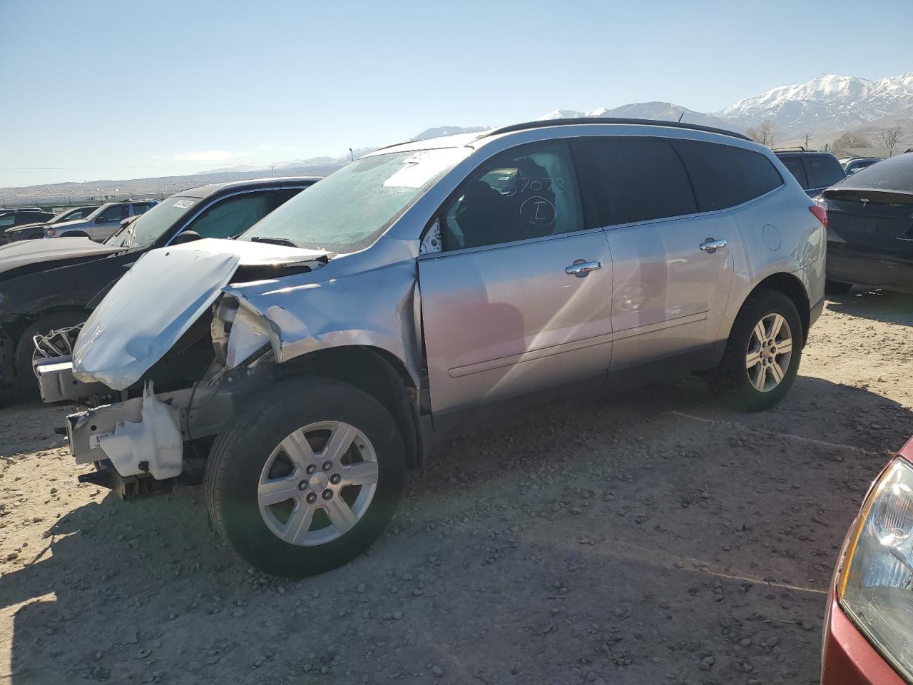 2011 CHEVROLET TRAVERSE L