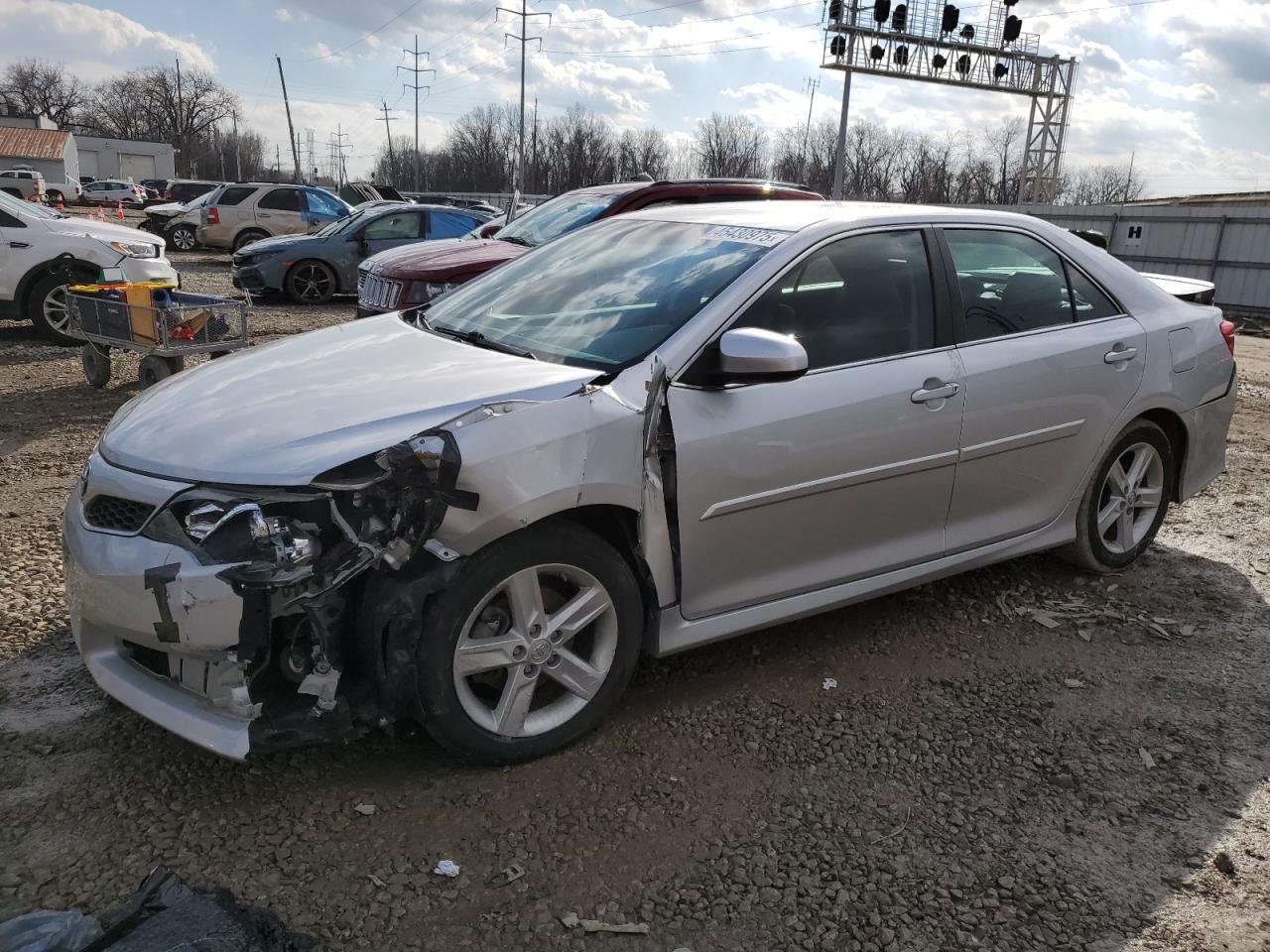 2014 TOYOTA CAMRY L