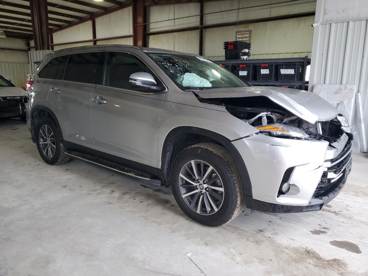 2019 TOYOTA HIGHLANDER - Image 4
