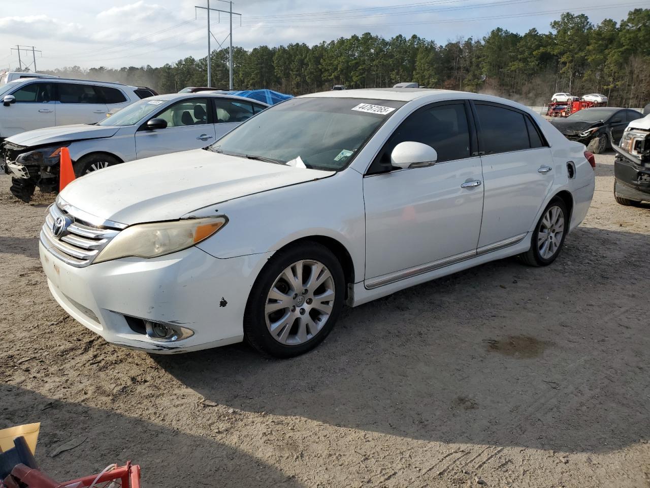 2011 TOYOTA AVALON BAS