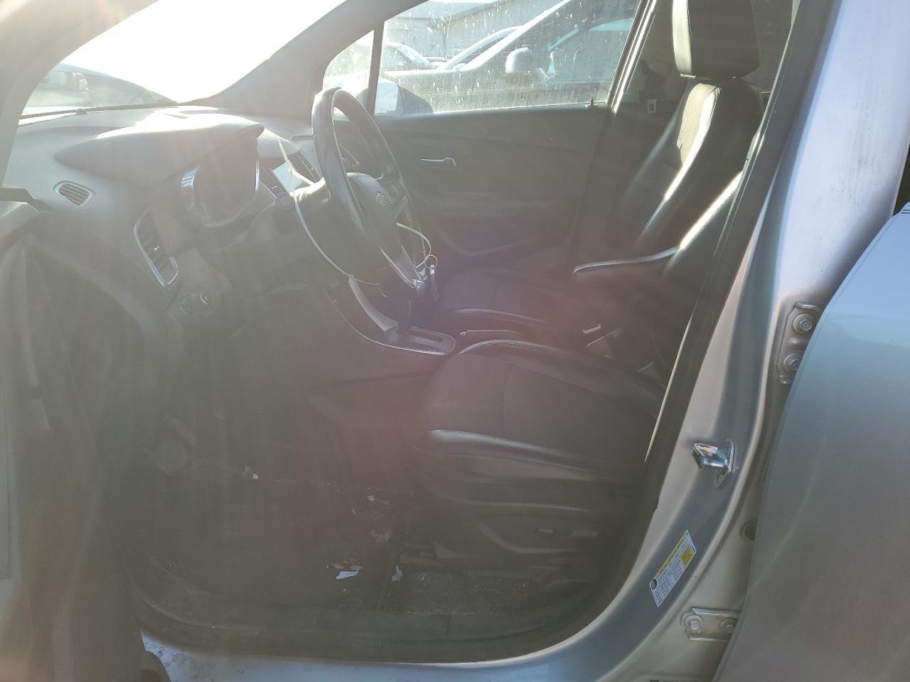2018 CHEVROLET TRAX 1LT - Image 7