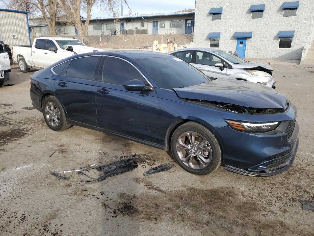 2024 HONDA ACCORD EX - Фото 4