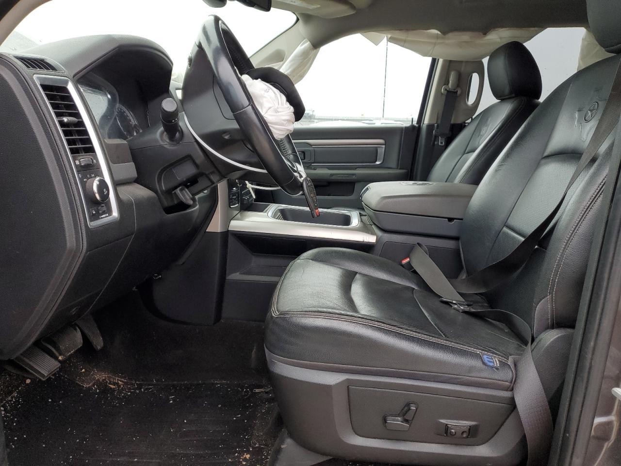 2017 RAM 1500 SLT - Image 7