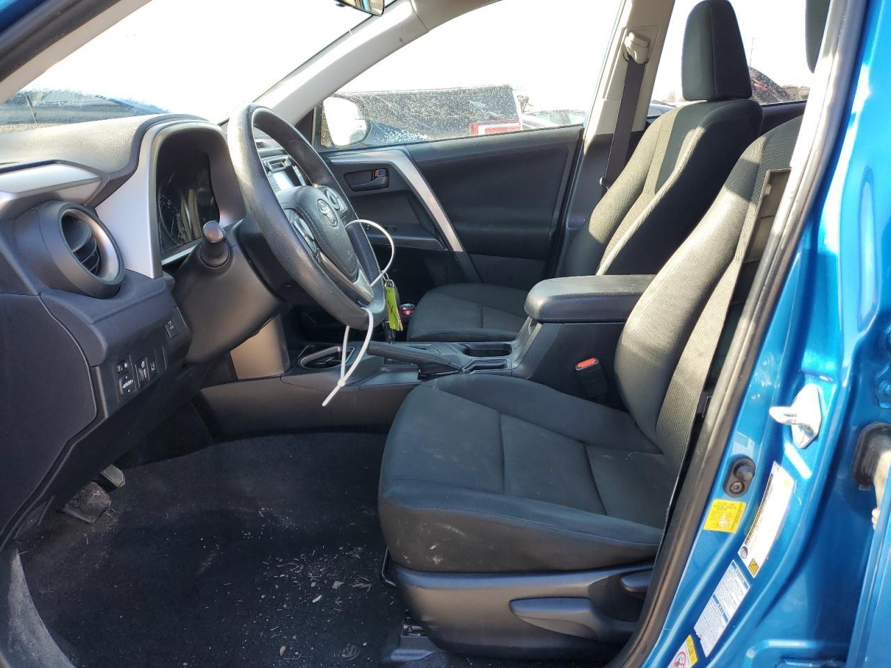 2017 TOYOTA RAV4 LE - Фото 7