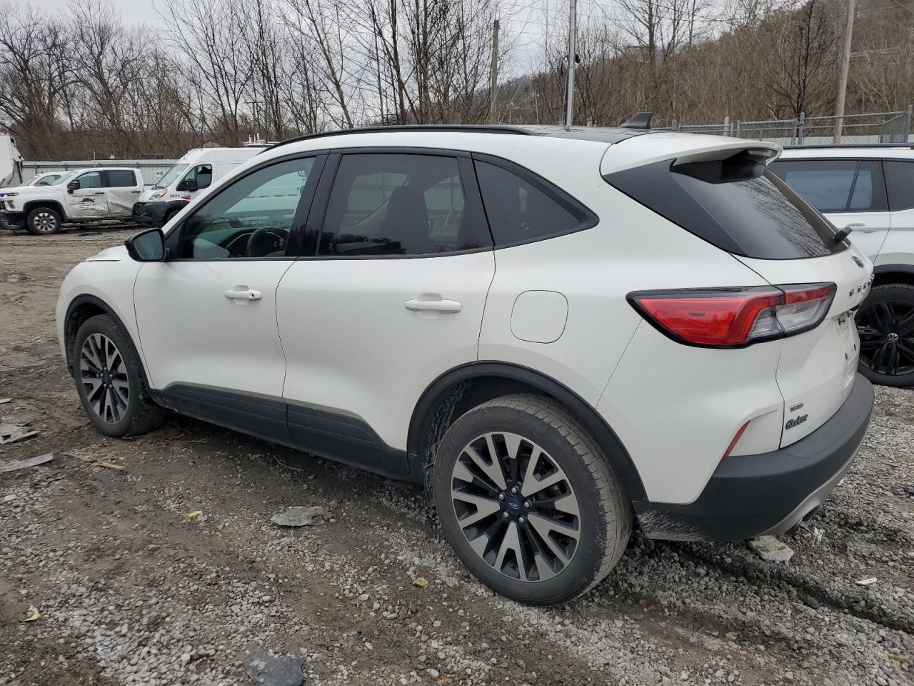 2020 FORD ESCAPE SE - Image 2