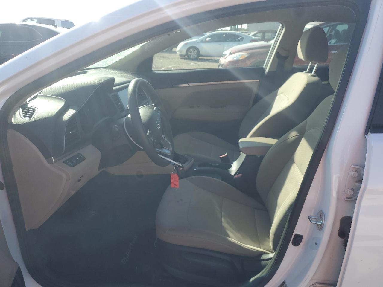 2019 HYUNDAI ELANTRA SE - Фото 7