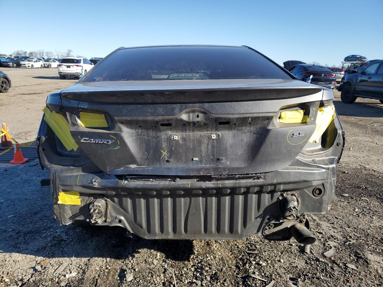 2013 TOYOTA CAMRY L - Фото 6