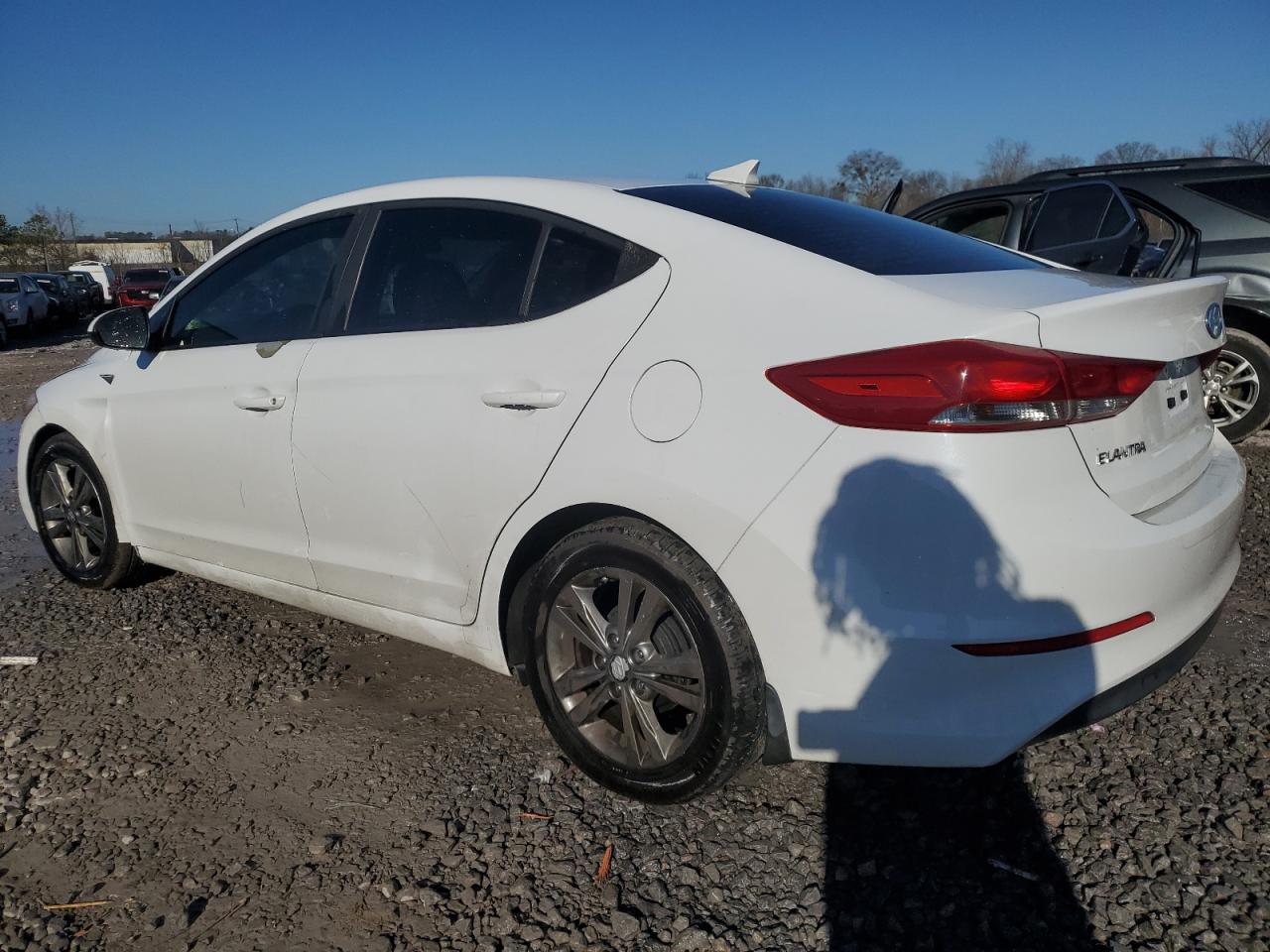 2017 HYUNDAI ELANTRA SE - Image 2