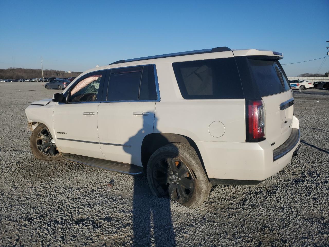2017 GMC YUKON DENA - Фото 2