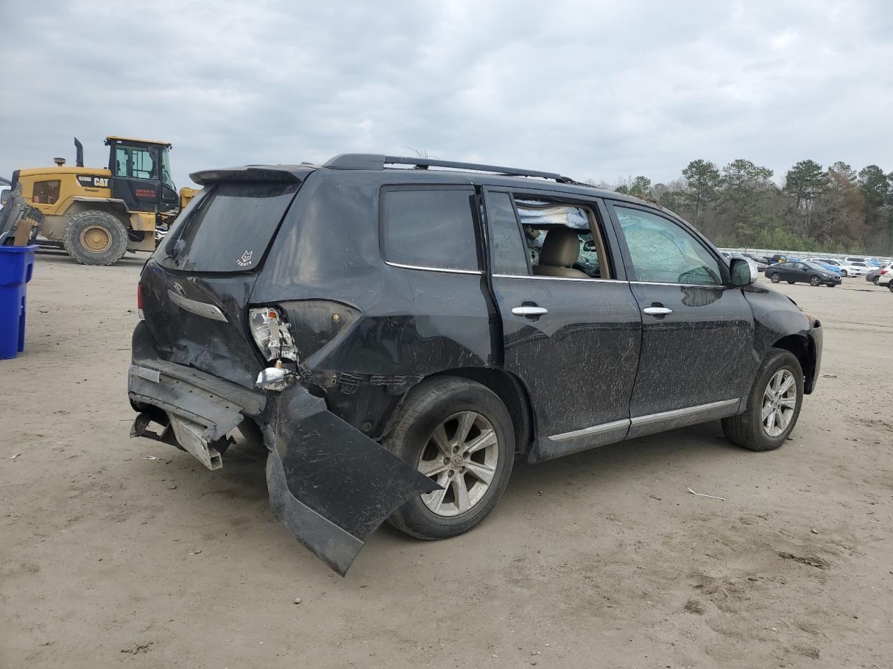 2011 TOYOTA HIGHLANDER - Image 3