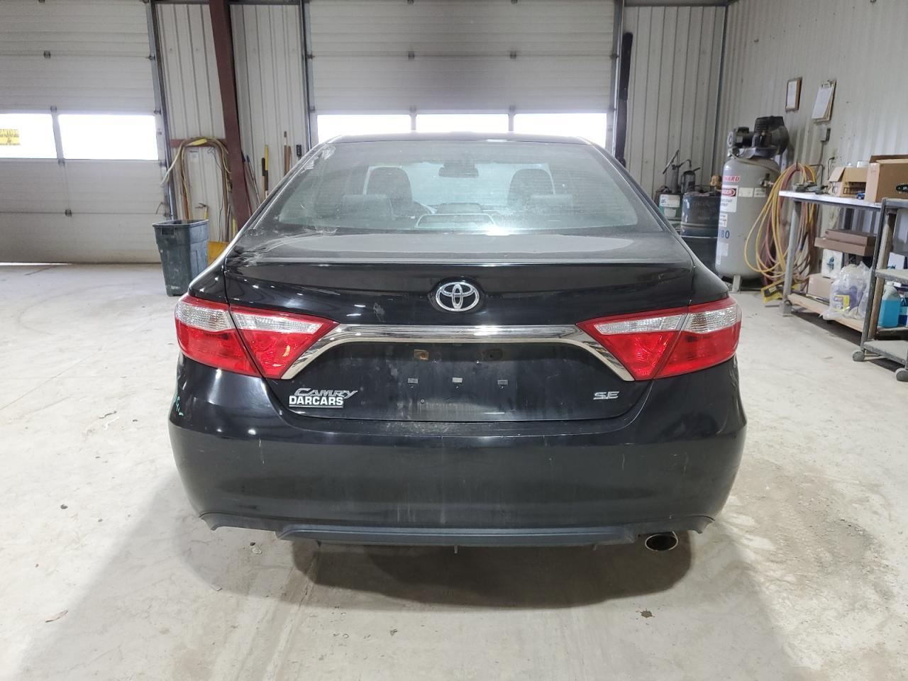 2017 TOYOTA CAMRY LE - Image 6
