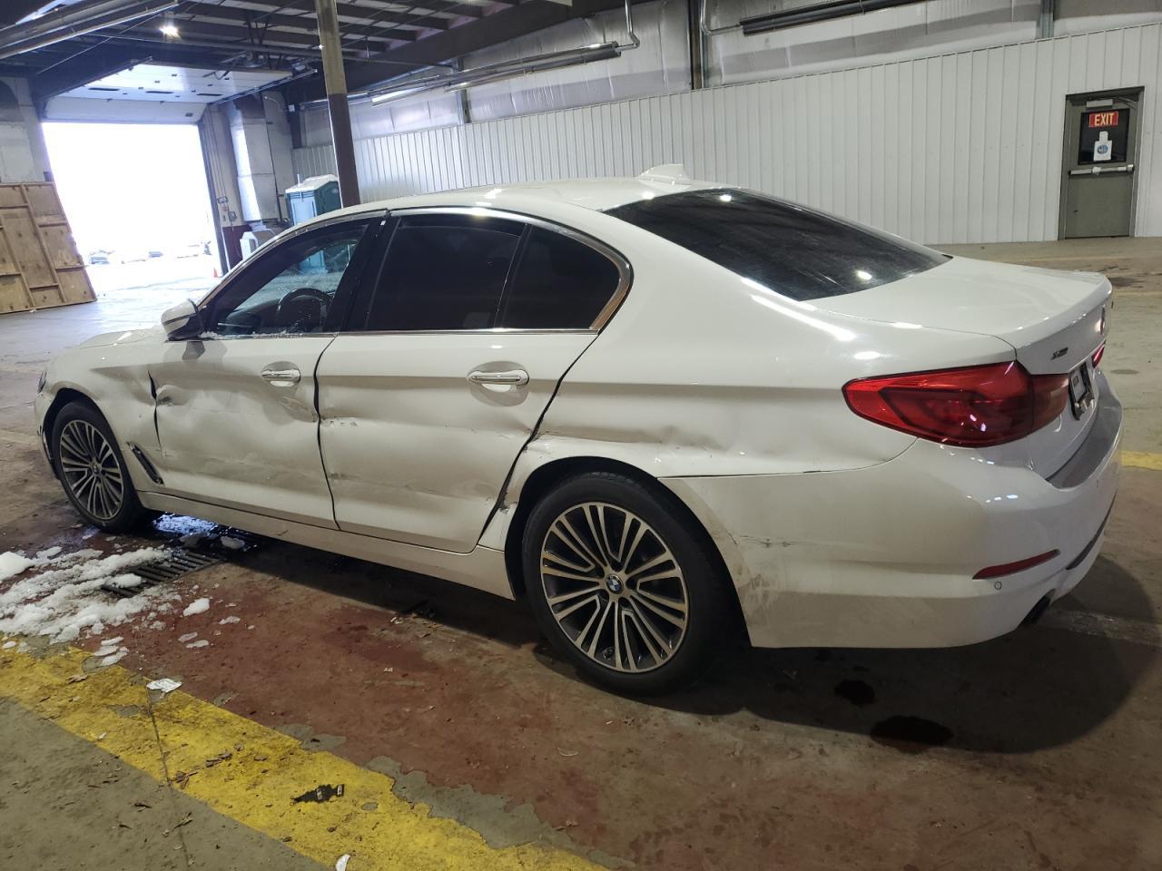 2018 BMW 530 XI - Фото 2