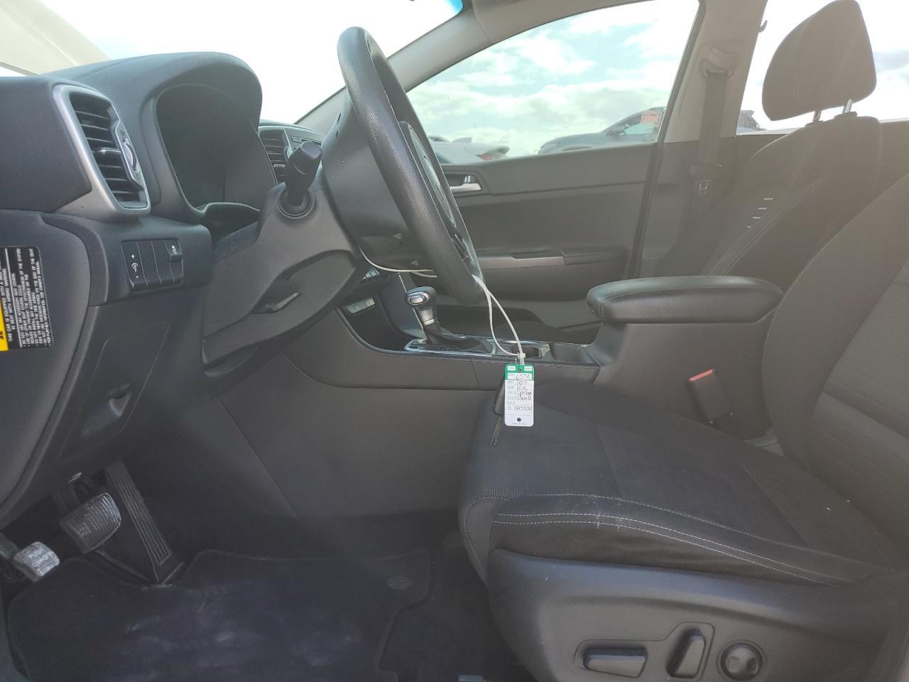 2017 KIA SPORTAGE L - Image 7