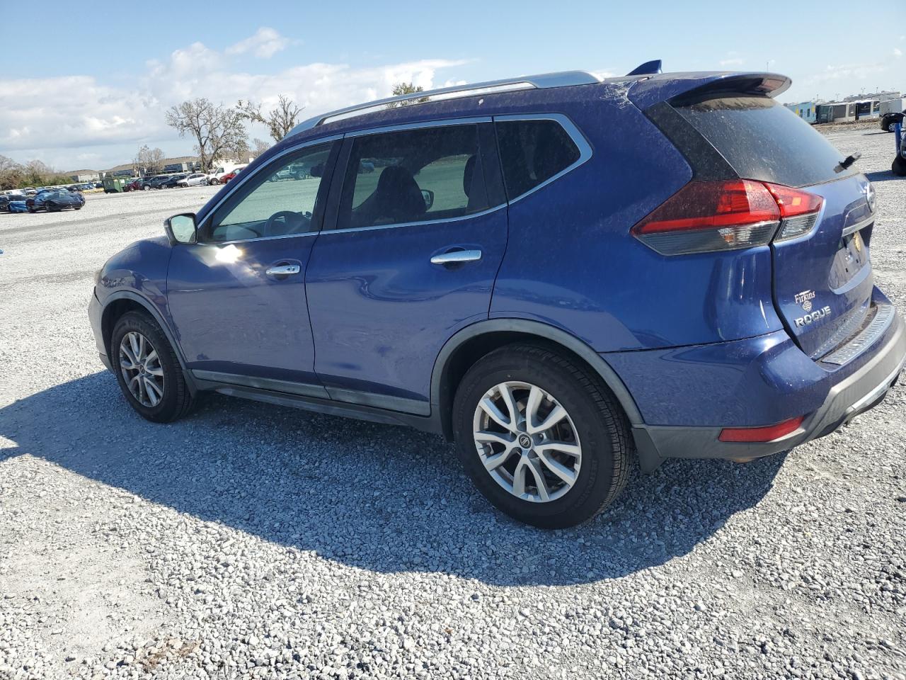 2018 NISSAN ROGUE S - Image 2