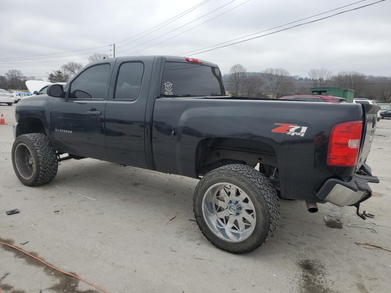 2013 CHEVROLET SILVERADO - Image 2